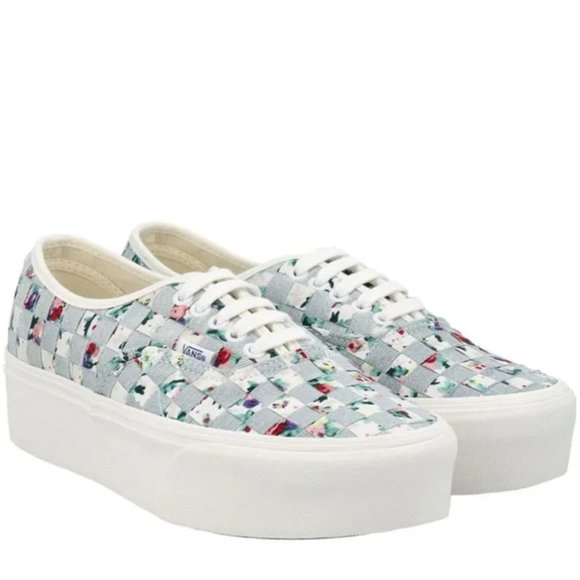 Vans Shoes - #30S NEW WITH TAGS VANS WOVEN FLORAL MULTI STACKFORM SNEAKERS